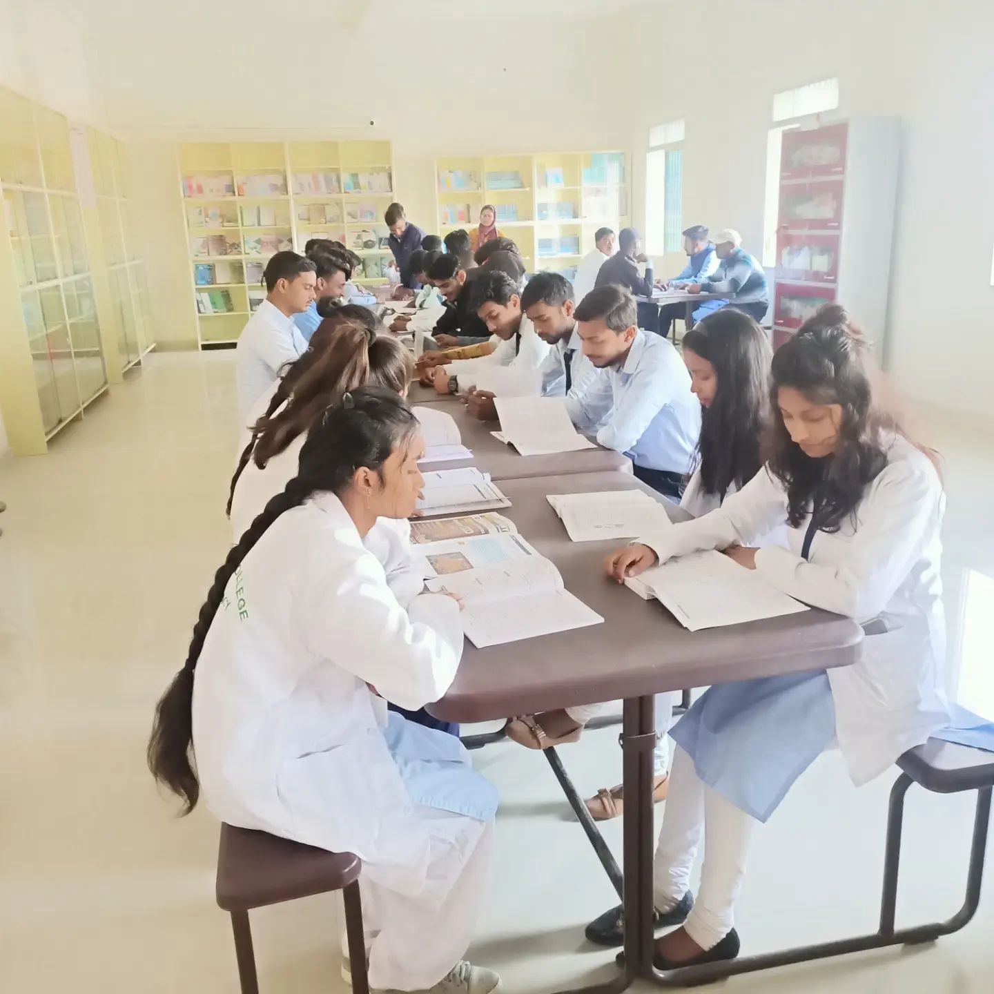 Saraswati Devi Ram Sagar Jha College Of Pharmacy